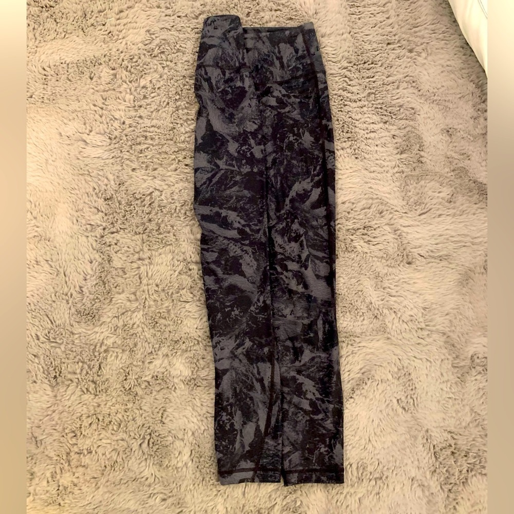 LOLE LEGGINGS​​ - Picture 6 of 9